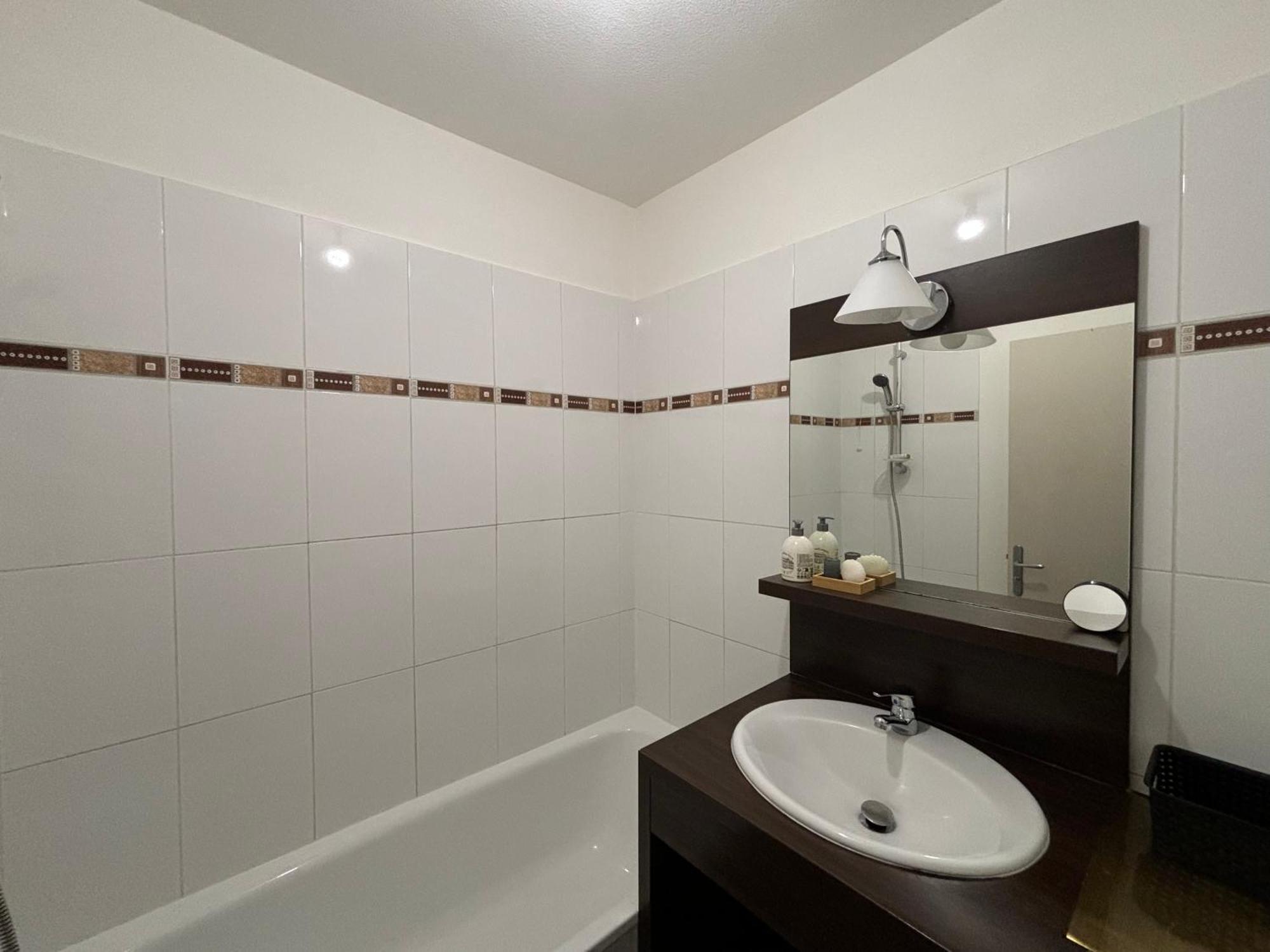 Proche Disneyland Paris - Appartement Avec Balcon Sans Vis A Vis - Parking Prive Residence Calme Монтеврен Екстериор снимка